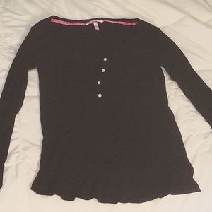 VS Black Long Sleeve Shirt